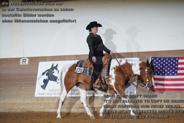 s_A_903244.JPG